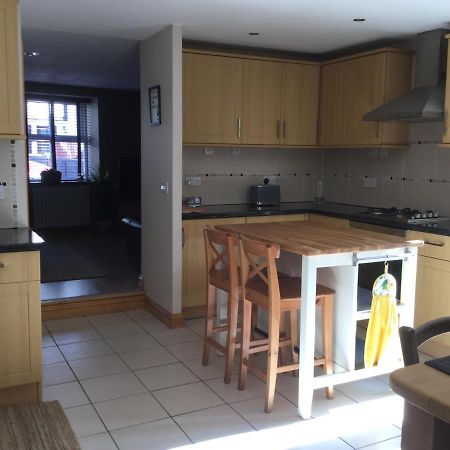 Apartamento 6 Beili Priory Abergavenny Exterior foto