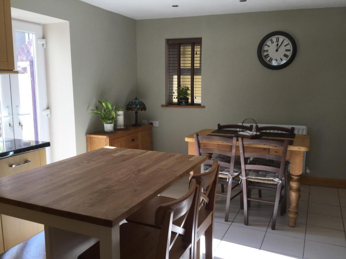 Apartamento 6 Beili Priory Abergavenny Exterior foto