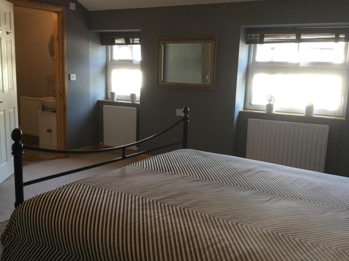 Apartamento 6 Beili Priory Abergavenny Exterior foto